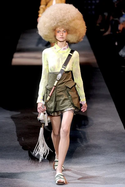 Look 21